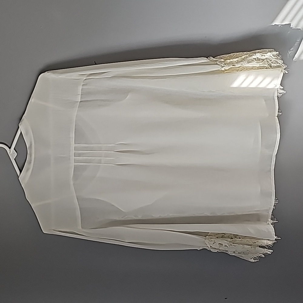 Chico's Lace Ruffle Top 1 Petite NWT - Picture 2 of 8